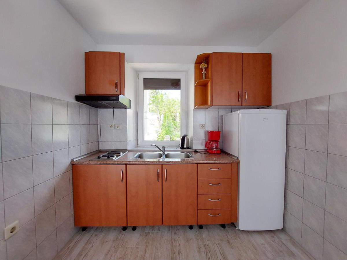 Apartments Ivan Čižići Extérieur photo