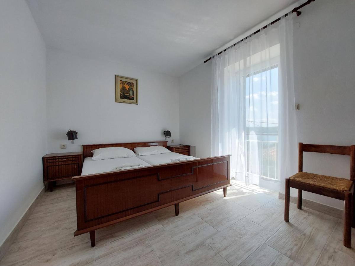 Apartments Ivan Čižići Extérieur photo