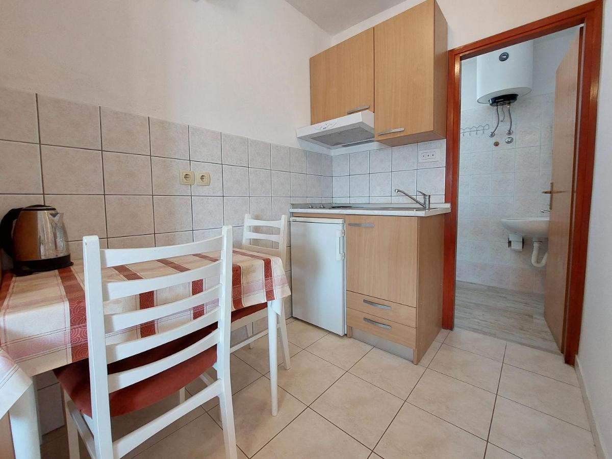 Apartments Ivan Čižići Extérieur photo
