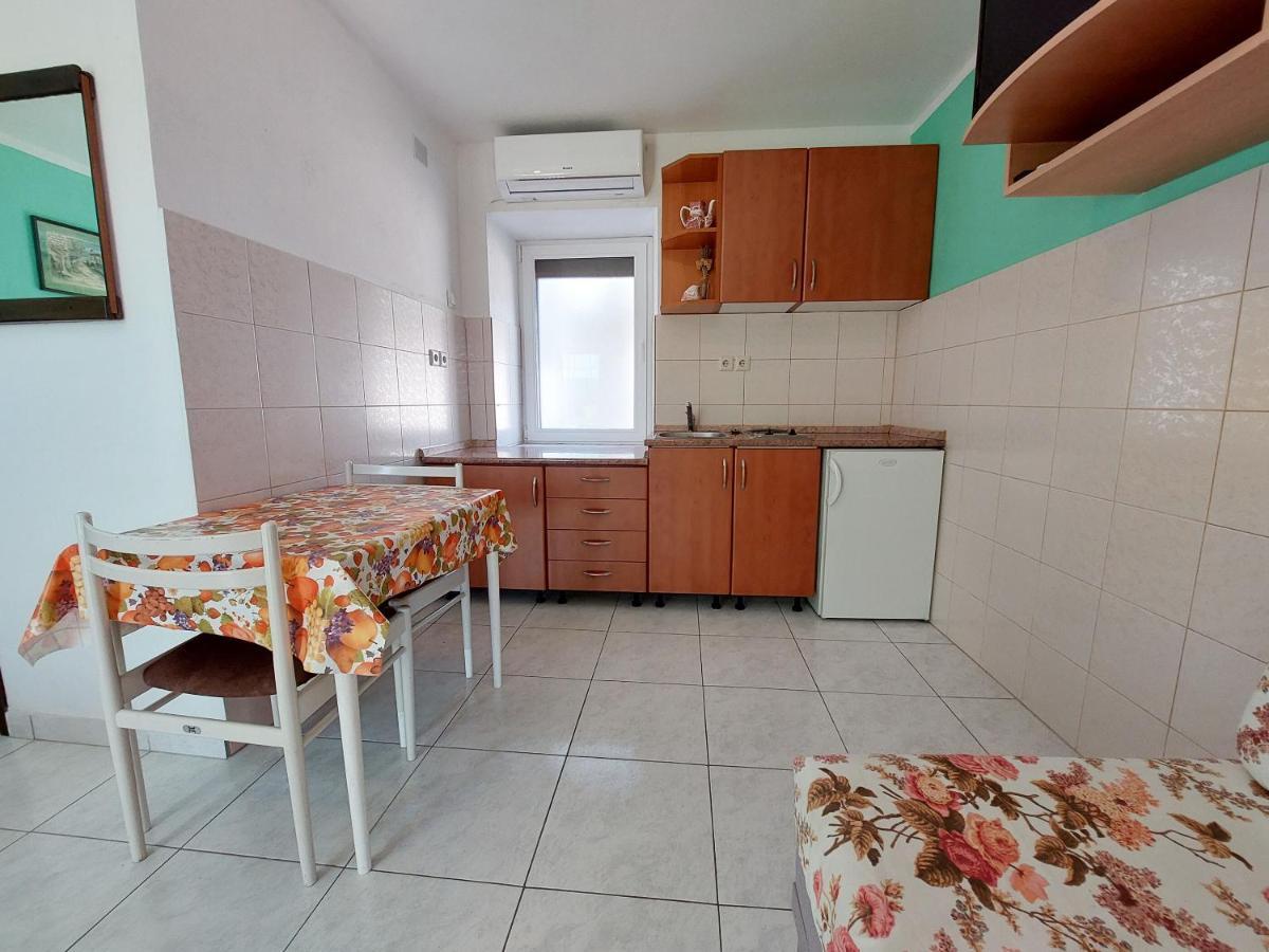 Apartments Ivan Čižići Extérieur photo