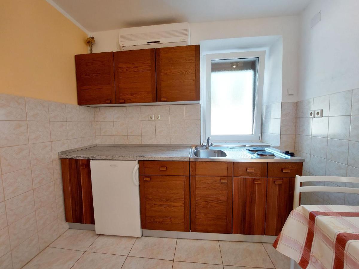 Apartments Ivan Čižići Extérieur photo