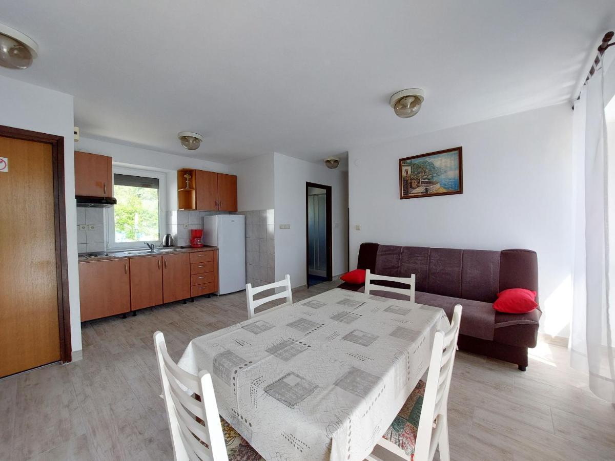 Apartments Ivan Čižići Extérieur photo